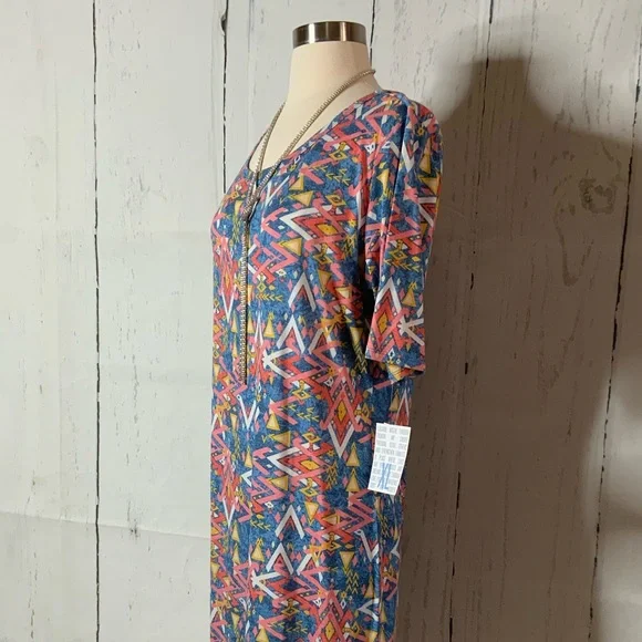 LuLa Roe Julia - Picture 12 of 15